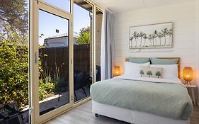 Peninsula Beach Motel